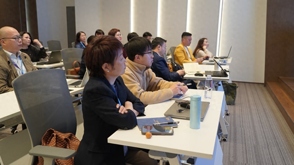 陕西AI本地化关键词优化策略_AI驱动SEO：企业本地化关键词优化的黄金法则